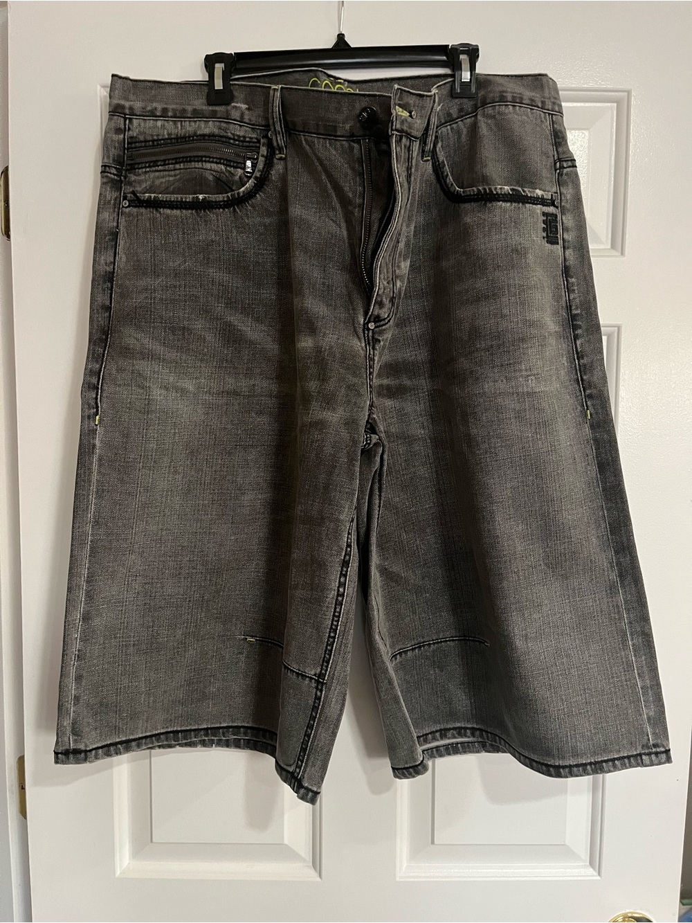 COOGI Mens Washed Black Gray Denim Shorts